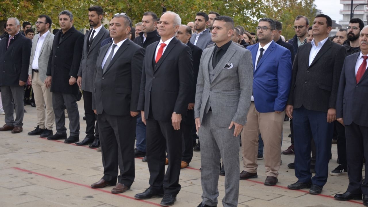 Halfeti'de Öğretmenler Günü dolayısıyla tören düzenlendi