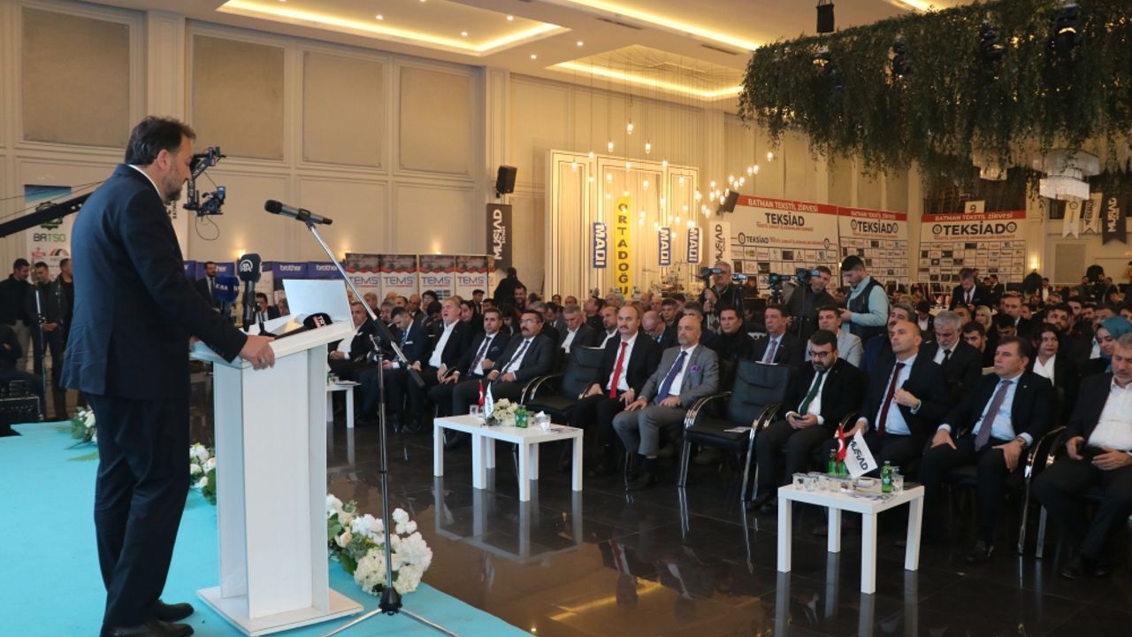 MÜSİAD Genel Başkanı Asmalı, "2022 Batman Tekstil Zirvesi"nde konuştu: