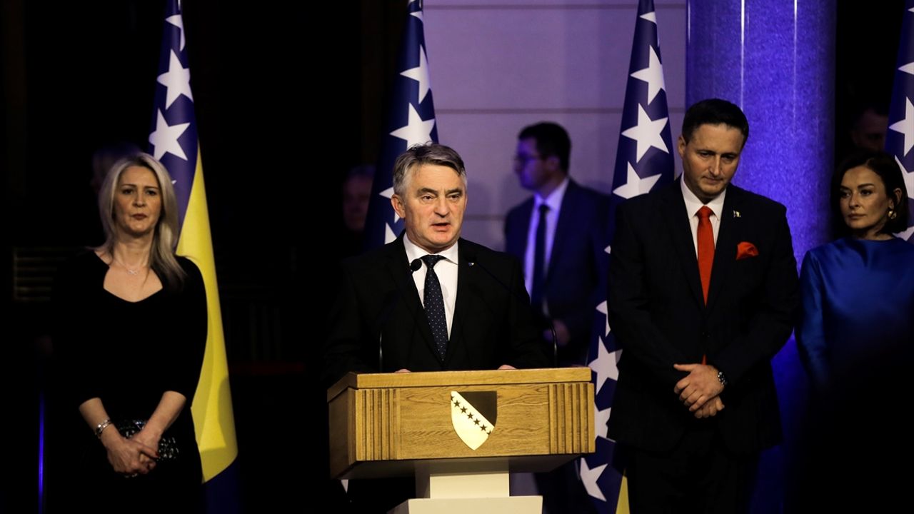 SARAYBOSNA - Bosna Hersek'in devlet olma yolunda temellerinin atıldığı "Devlet Günü" resepsiyonla kutlandı